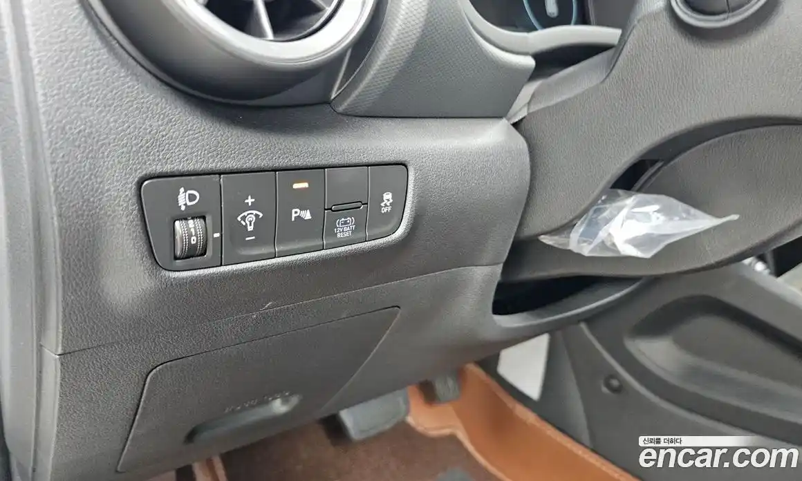 Hyundai Kona 2023 1.6 автомат (гидро), фото 25