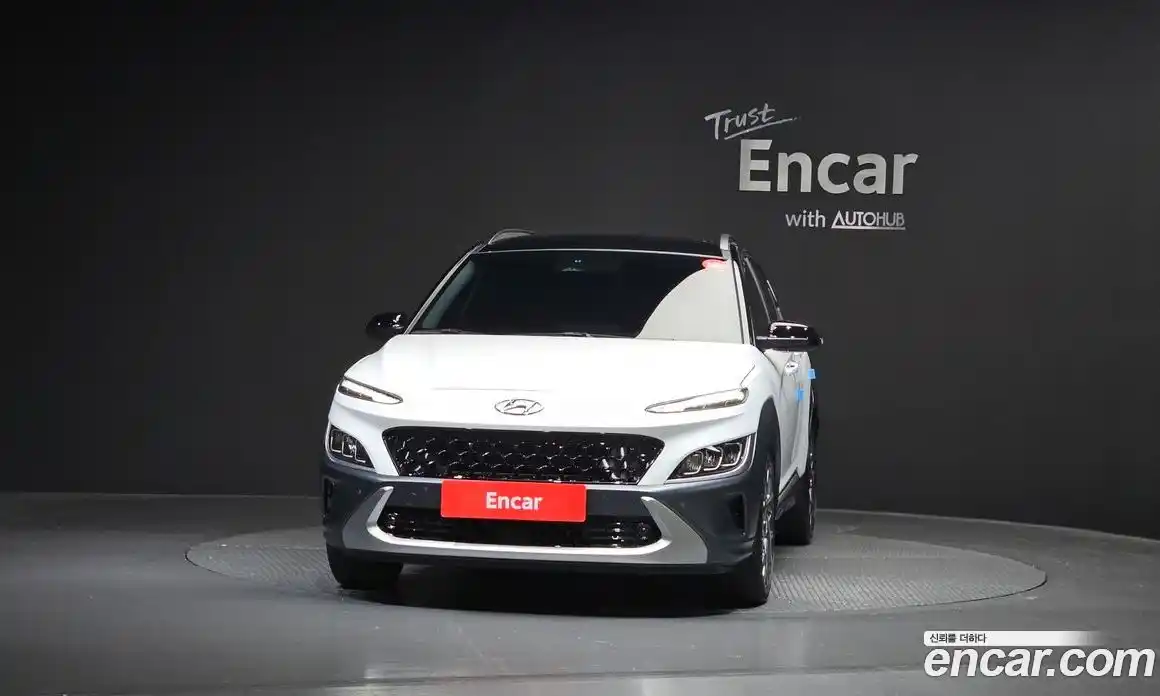 Hyundai Kona 2023 1.6 автомат (гидро), фото 3