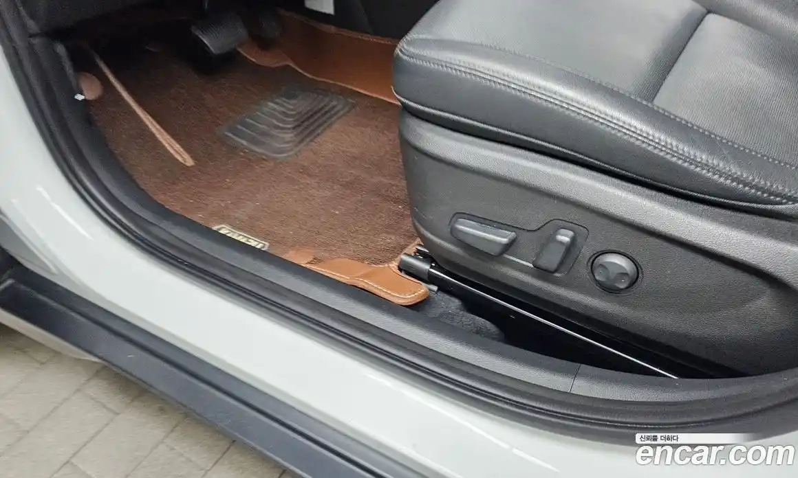 Hyundai Kona 2023 1.6 автомат (гидро), фото 31