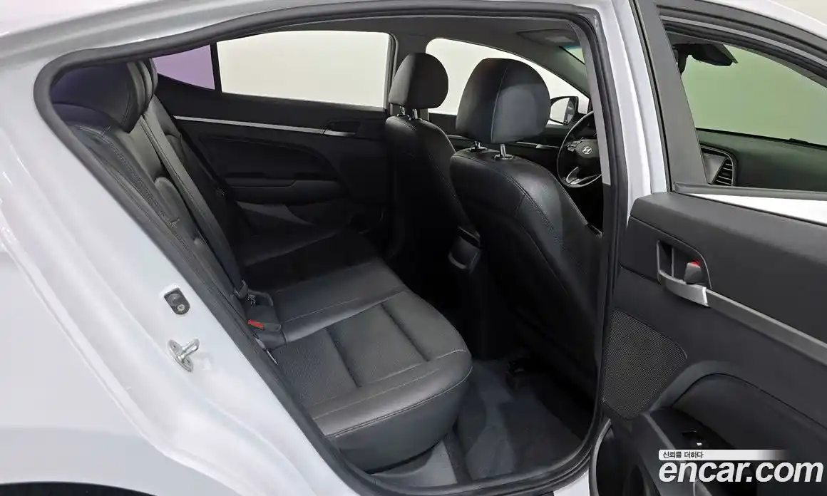 Hyundai Avante 2019 1.6 гидро, фото 11