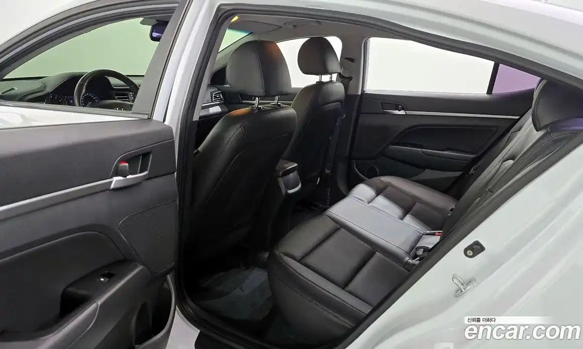 Hyundai Avante 2019 1.6 гидро, фото 12