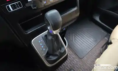 Hyundai Staria 2022 2.2 автомат (гидро), миниатюра 12