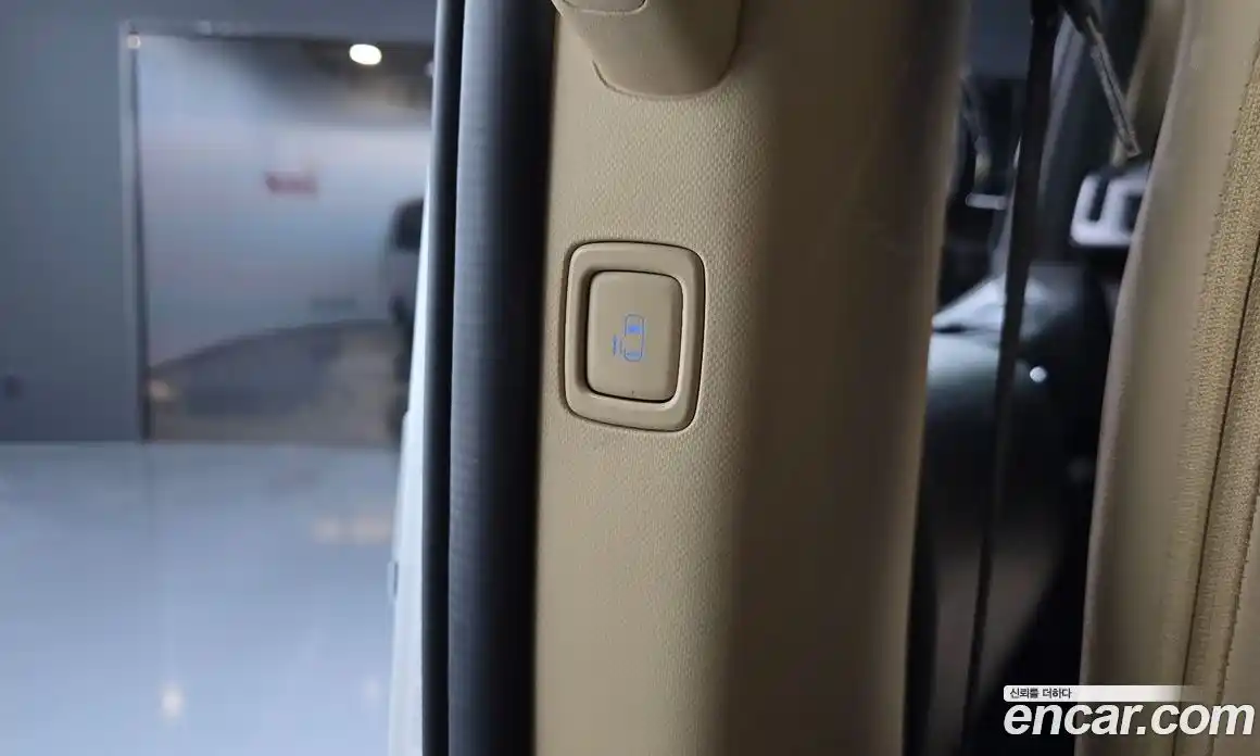 Hyundai Staria 2022 2.2 автомат (гидро), фото 31