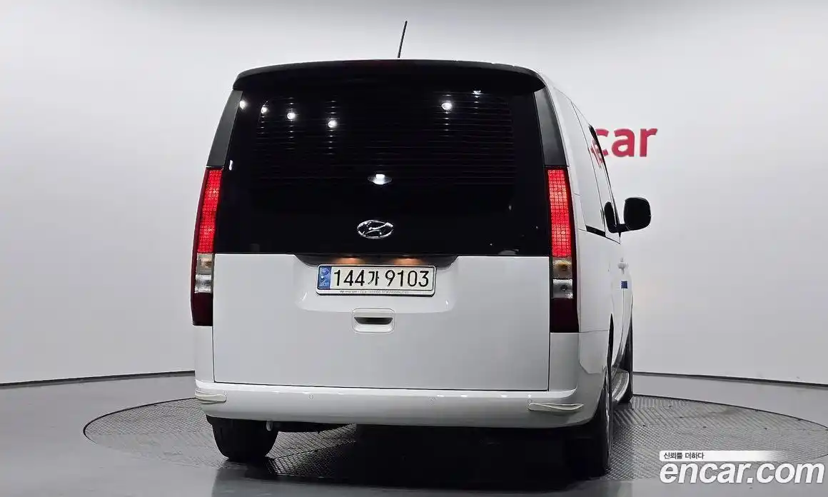 Hyundai Staria 2022 2.2 автомат (гидро), фото 4