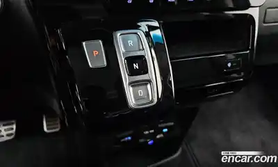 Hyundai Staria 2024 1.6 автомат (гидро), миниатюра 11