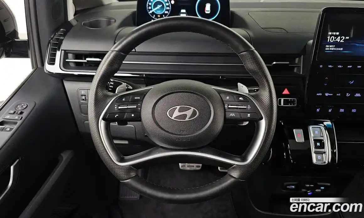 Hyundai Staria 2024 1.6 автомат (гидро), фото 20