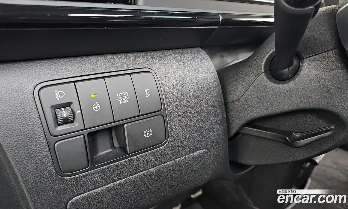 Hyundai Staria 2024 1.6 автомат (гидро), фото 23