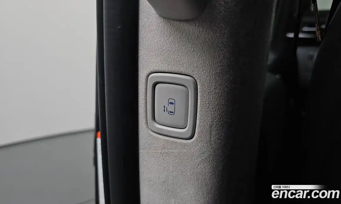 Hyundai Staria 2024 1.6 автомат (гидро), фото 28