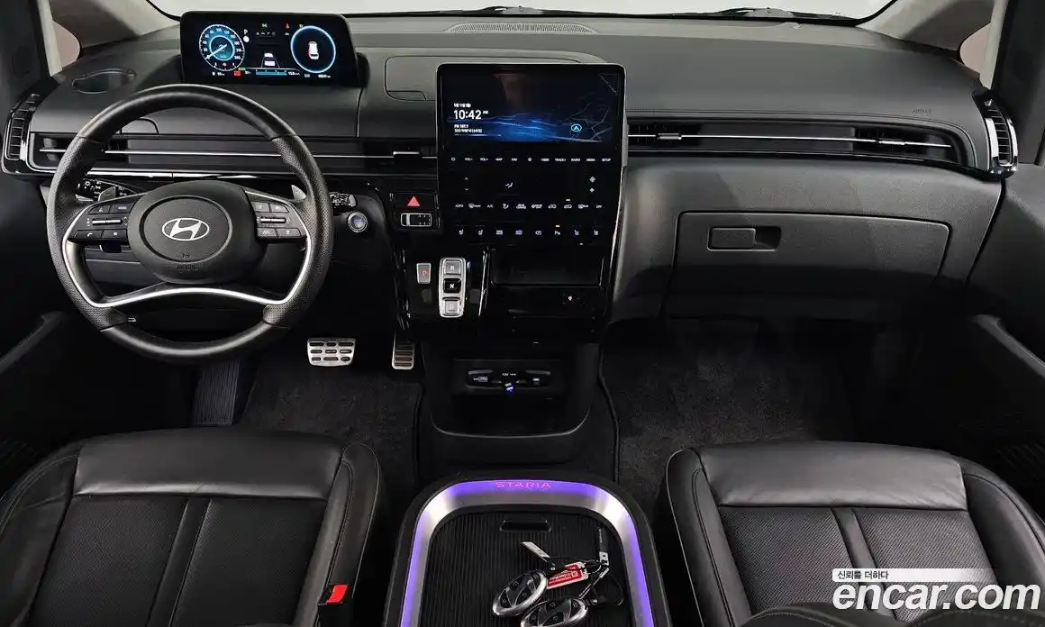 Hyundai Staria 2024 1.6 автомат (гидро), фото 9
