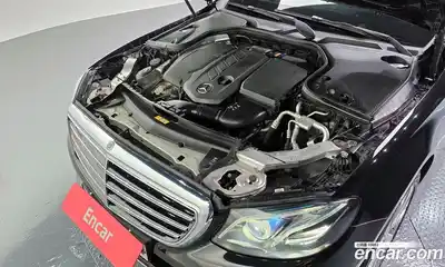 Mercedes-Benz E-Class 2017 1.9 автомат (гидро), миниатюра 6