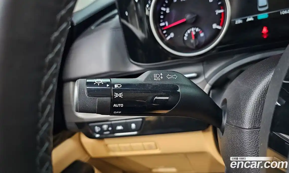 Kia Carnival 2023 3.5 автомат (гидро), фото 19