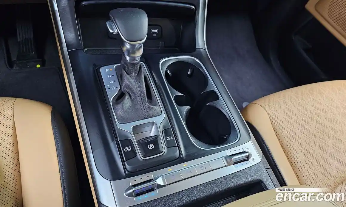 Kia Carnival 2023 3.5 автомат (гидро), фото 9
