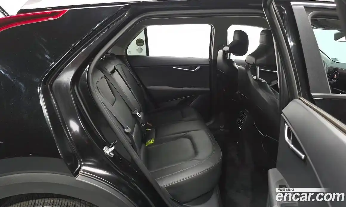 Kia Niro 2023 0.2 автомат (гидро), фото 14