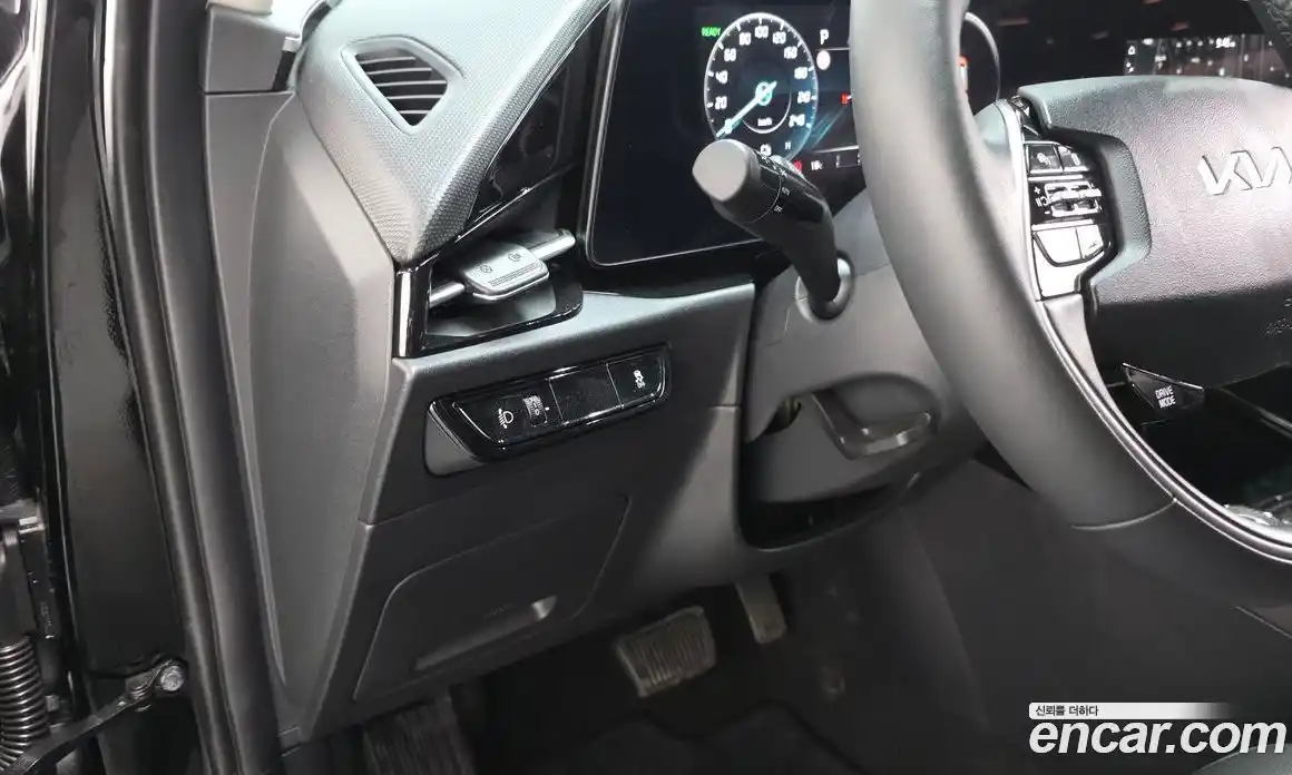Kia Niro 2023 0.2 автомат (гидро), фото 15