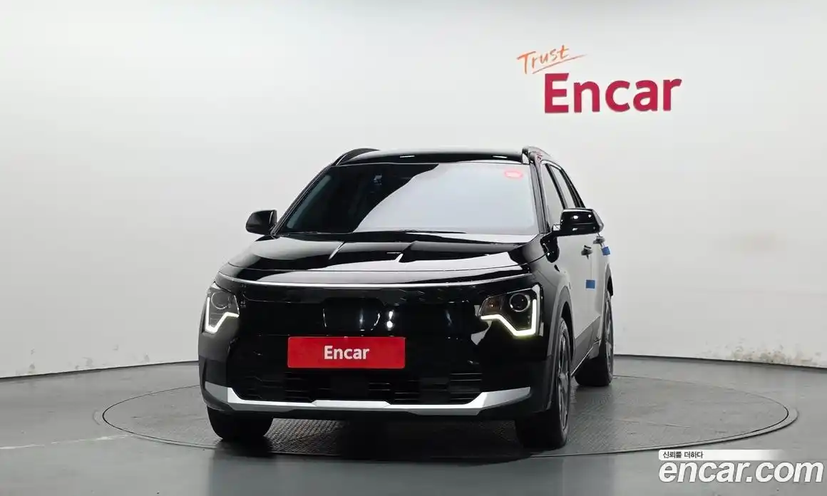 Kia Niro 2023 0.2 автомат (гидро), фото 3