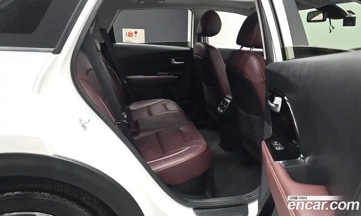 Kia Niro 2021 1.6 автомат (гидро), фото 12