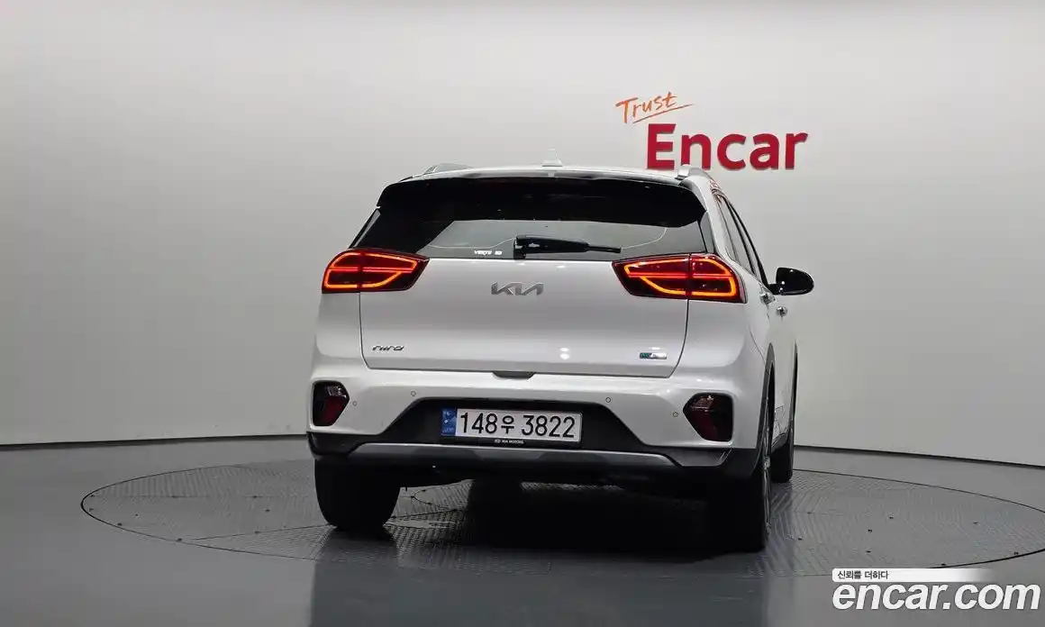 Kia Niro 2021 1.6 автомат (гидро), фото 4