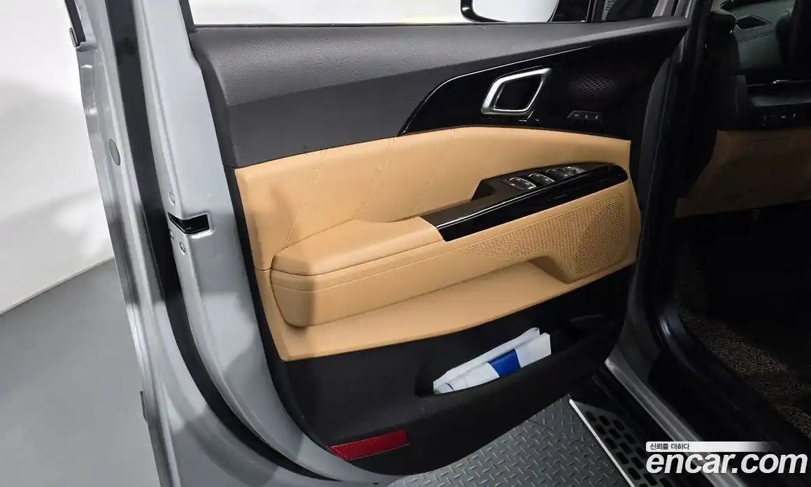 Kia Carnival 2020 3.5 автомат (гидро), фото 14