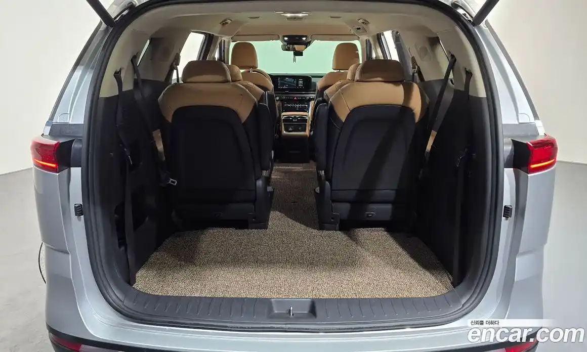 Kia Carnival 2020 3.5 автомат (гидро), фото 26
