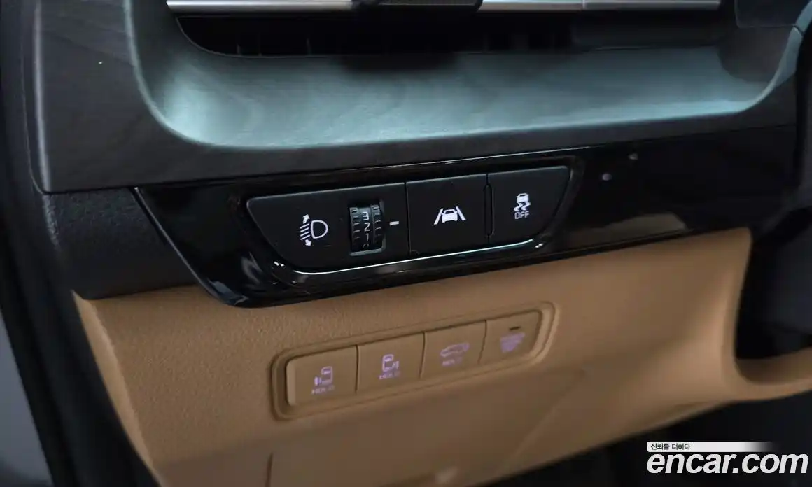 Kia Carnival 2020 3.5 автомат (гидро), фото 27