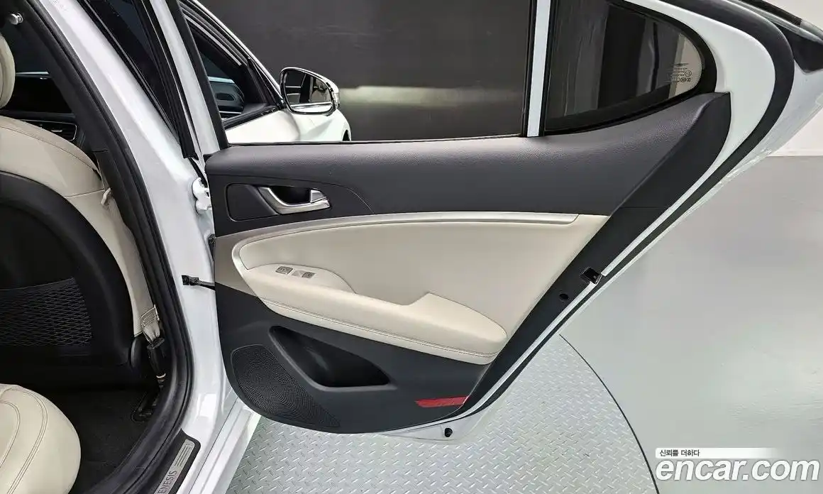 Genesis G70 2021 2.0 гидро, фото 15