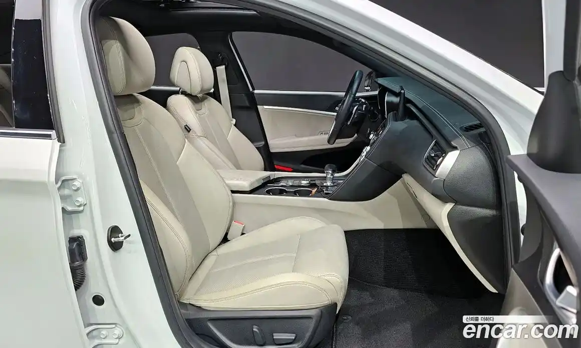 Genesis G70 2021 2.0 гидро, фото 17