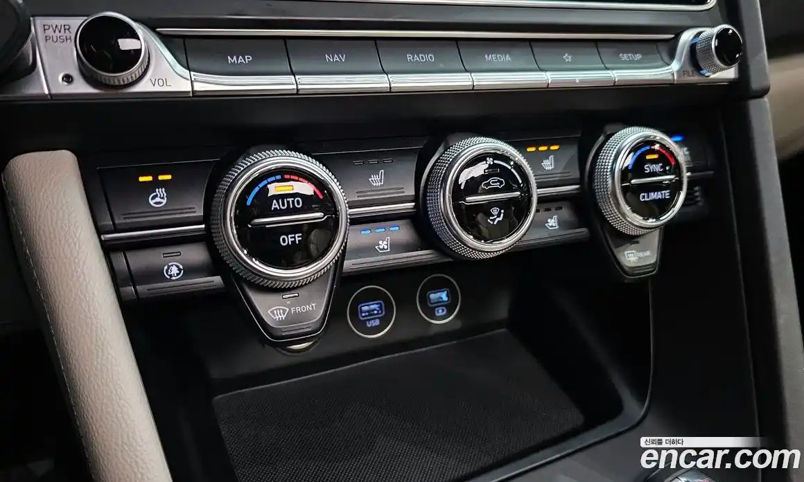 Genesis G70 2021 2.0 гидро, фото 21