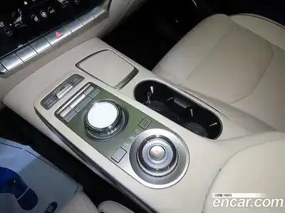 Genesis GV70 2022 2.5 гидро, миниатюра 12