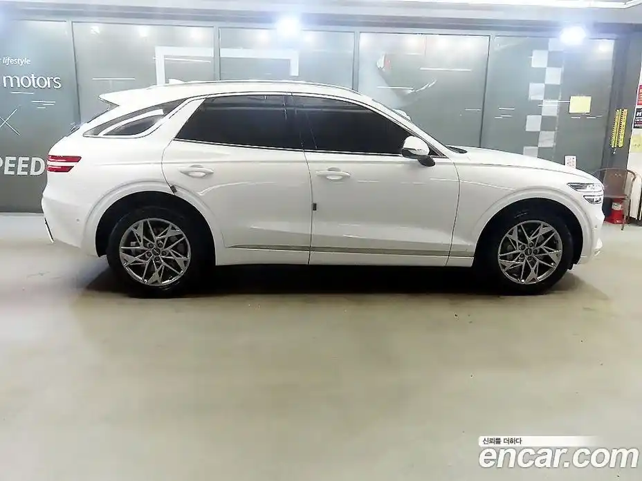 Genesis GV70 2022 2.5 гидро, фото 3