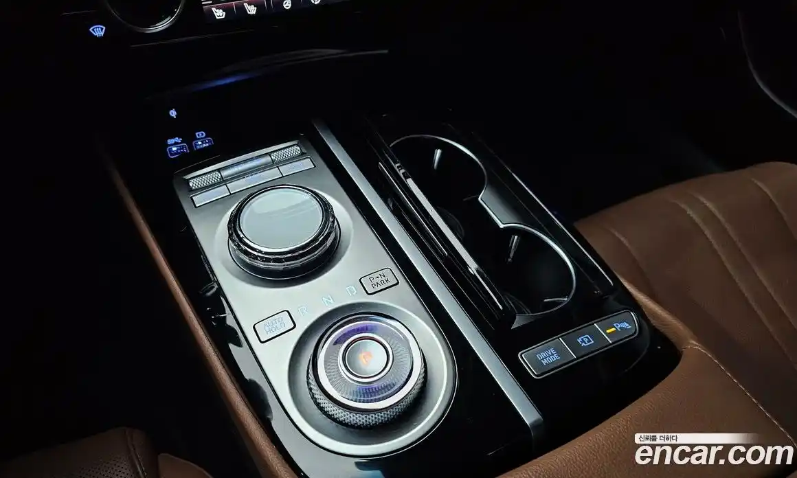 Genesis G80 2024 2.5 автомат (гидро), фото 12