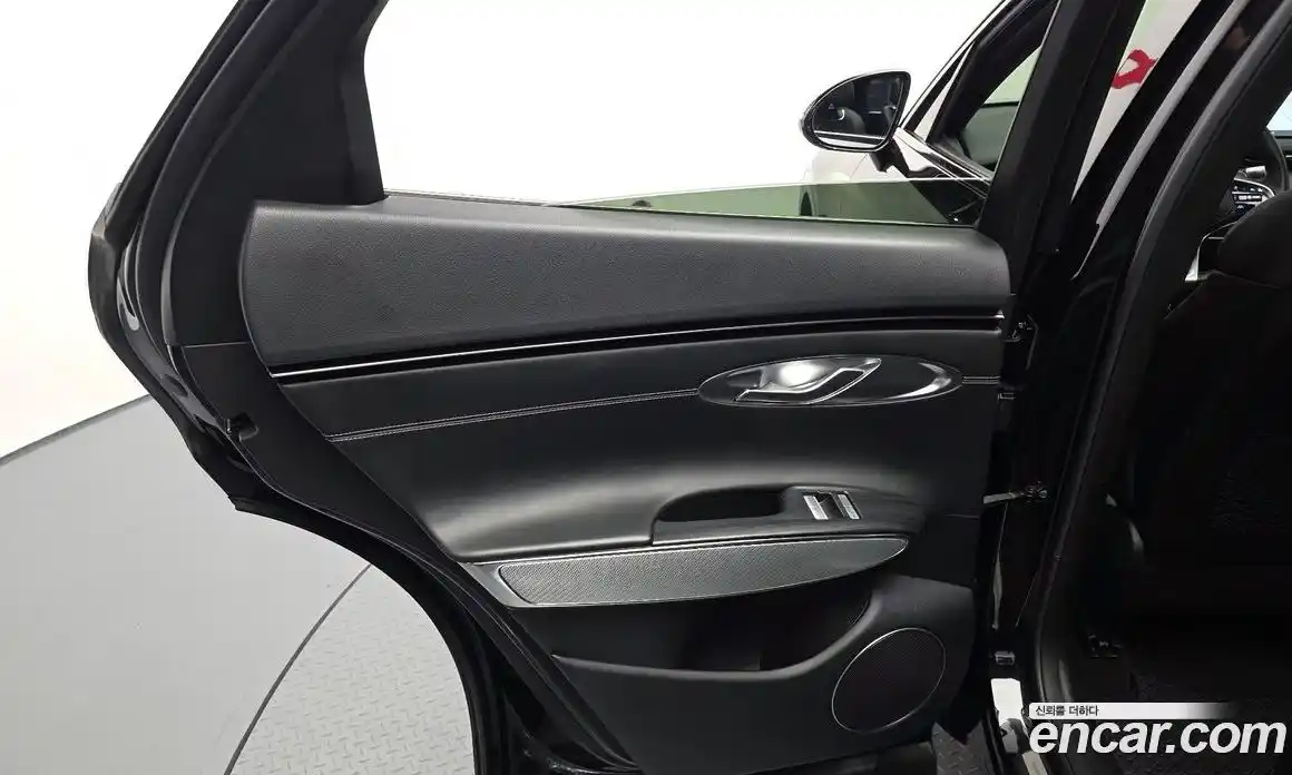 Genesis GV70 2021 2.5 гидро, фото 15