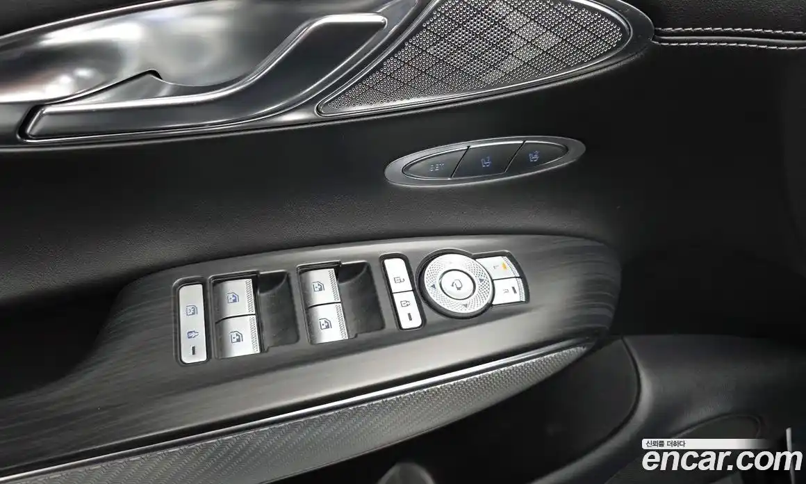 Genesis GV70 2021 2.5 гидро, фото 31