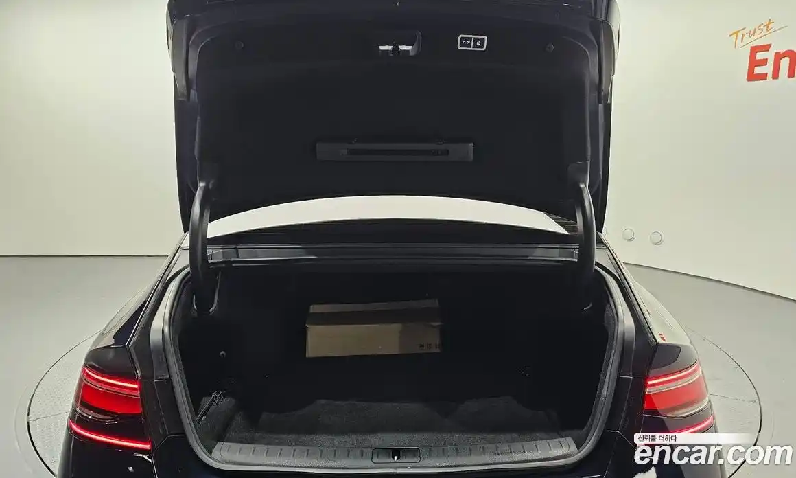 Genesis G90 2023 3.5 гидро, фото 23