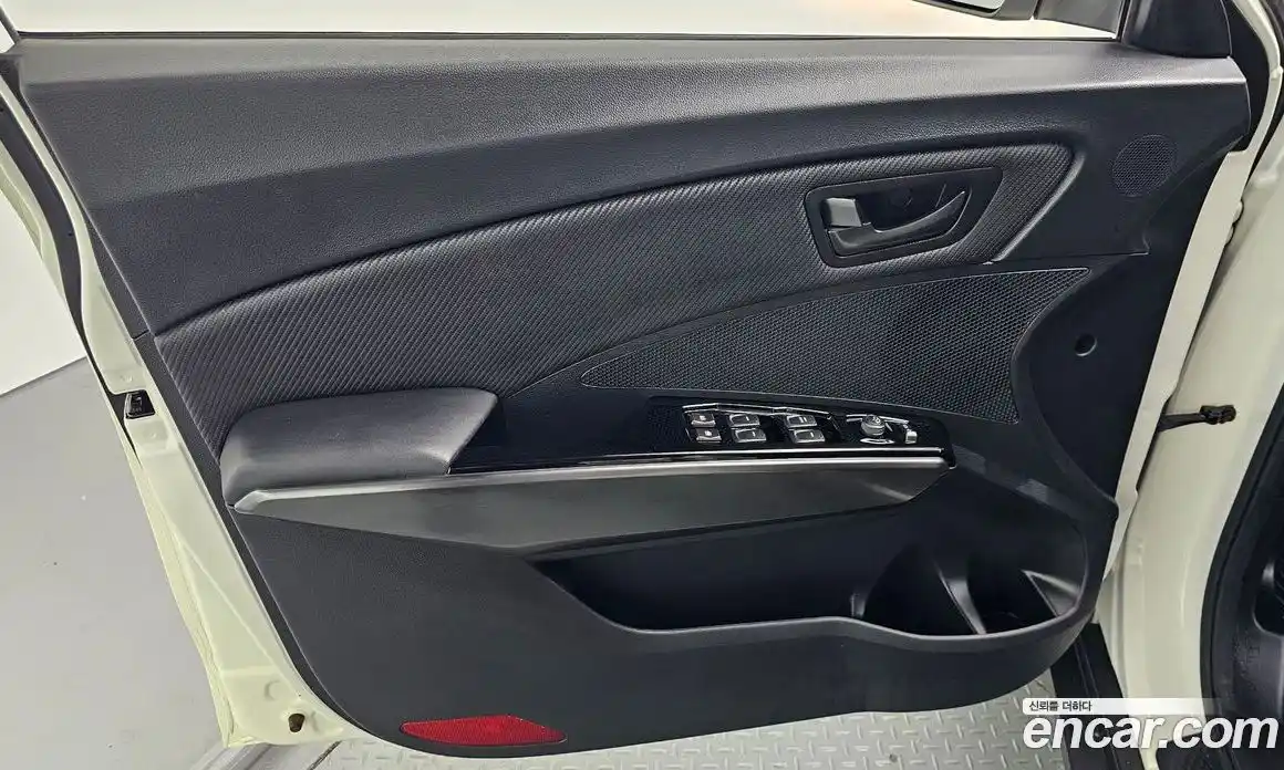 SsangYong TIBOLI 2020 1.5 автомат (гидро), фото 14