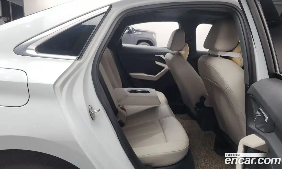 Audi A3 2023 2.0 автомат (гидро), фото 17