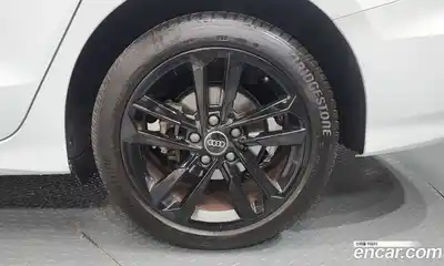 Audi A3 2023 2.0 автомат (гидро), миниатюра 7