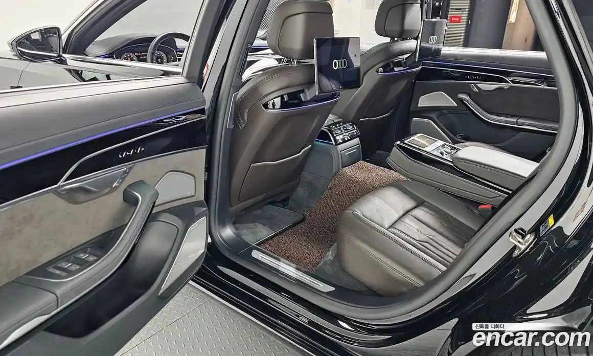 Audi A8 2021 3.0 автомат (гидро), фото 18
