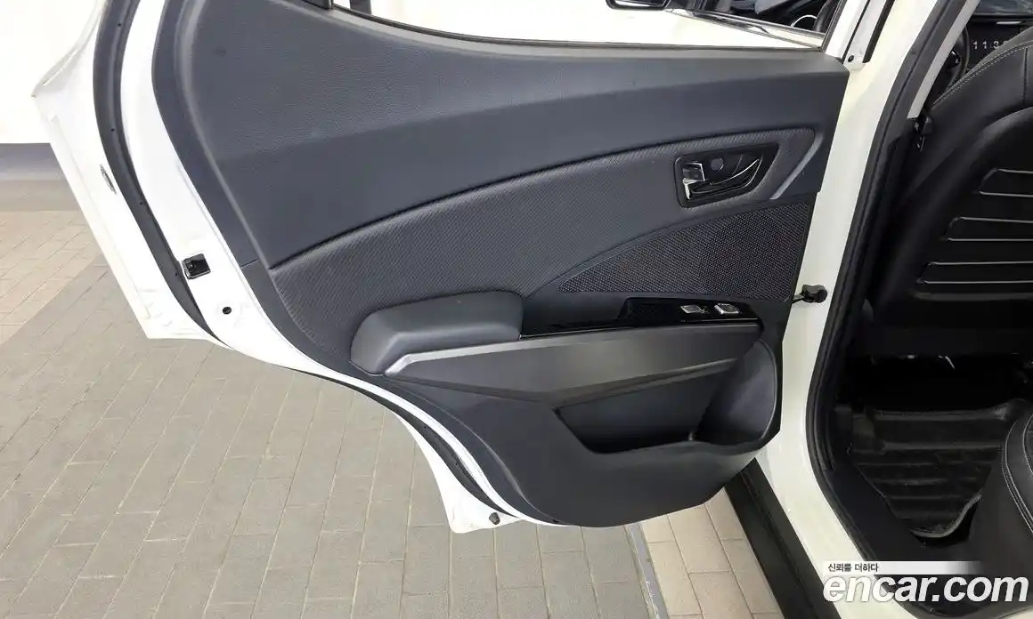 SsangYong TIBOLI 2017 1.6 автомат (гидро), фото 15