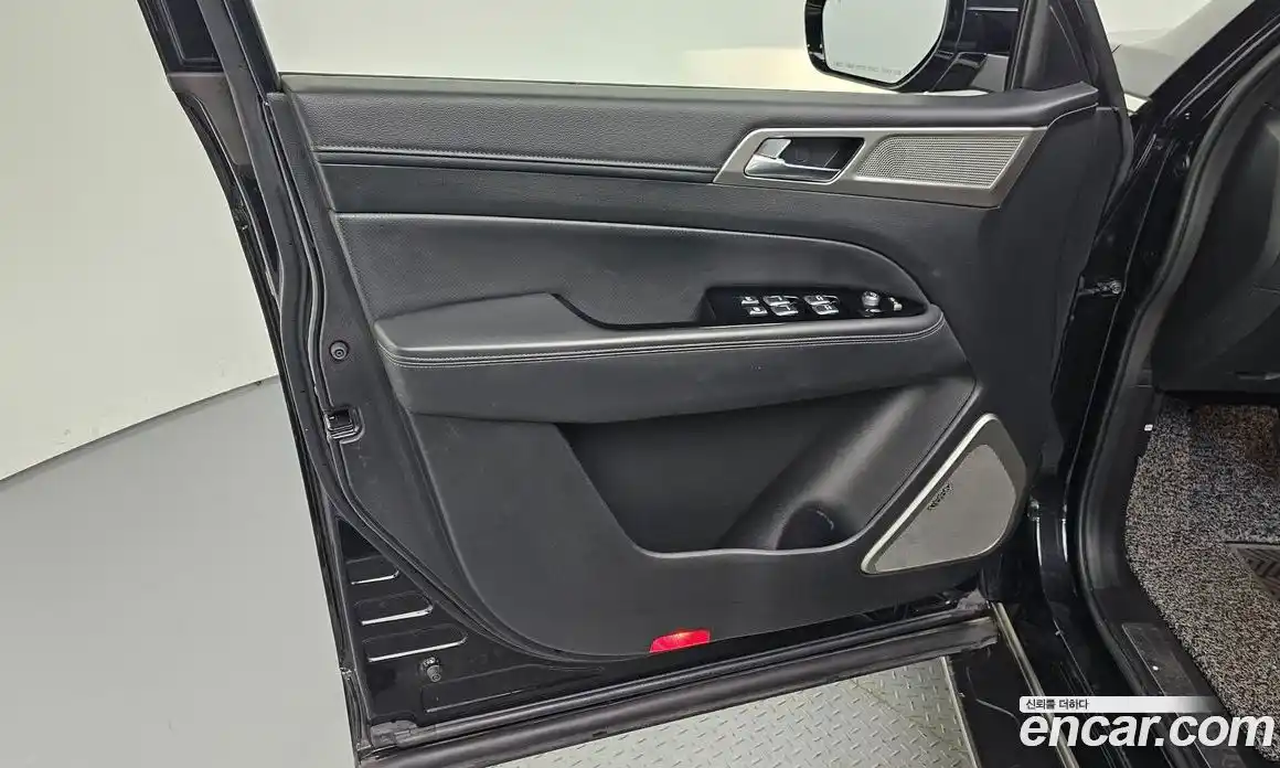 SsangYong Rexton 2017 2.2 автомат (гидро), фото 14
