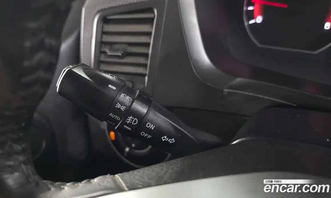 SsangYong Korando 2015 2.0 автомат (гидро), фото 17