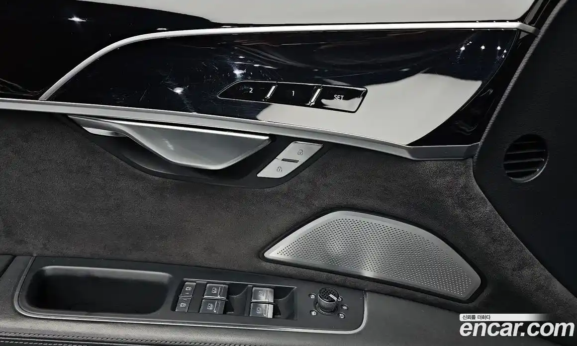 Audi A8 2021 3.0 автомат (гидро), фото 23