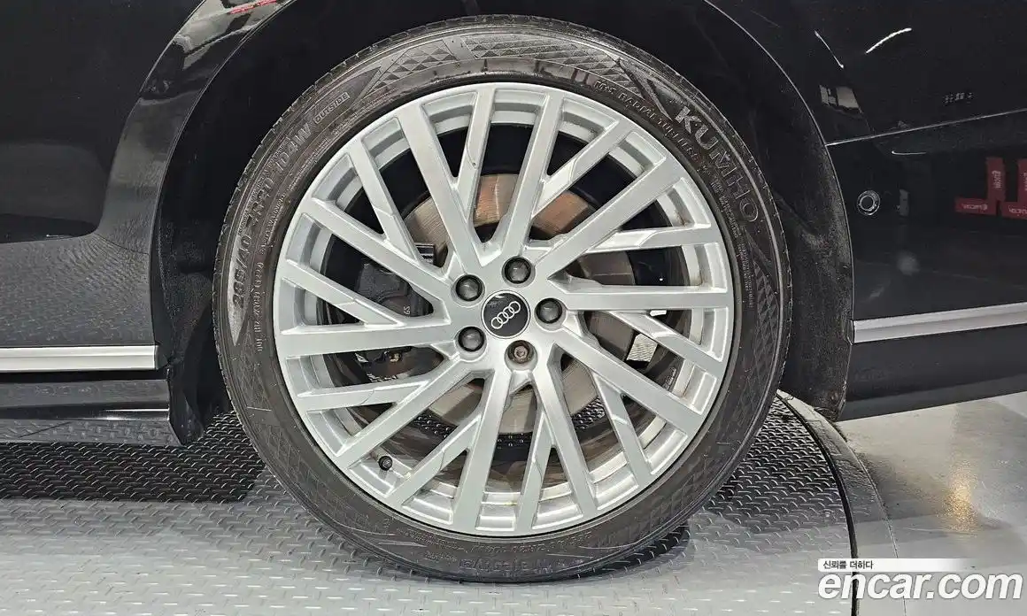 Audi A8 2021 3.0 автомат (гидро), фото 7