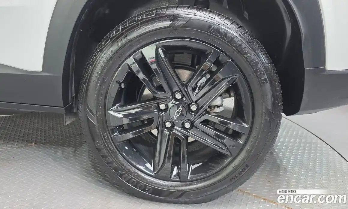 Chevrolet Trax 2023 1.2 автомат (гидро), фото 5