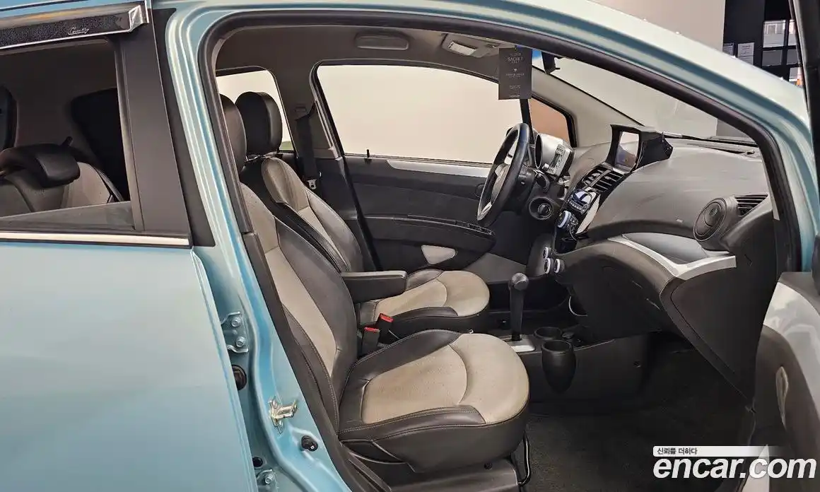 Chevrolet Spark 2011 1.0 автомат (гидро), фото 11