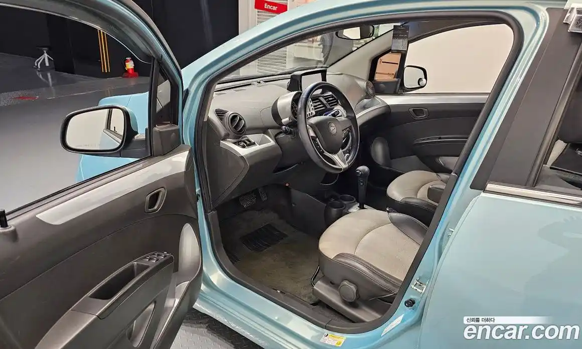 Chevrolet Spark 2011 1.0 автомат (гидро), фото 10
