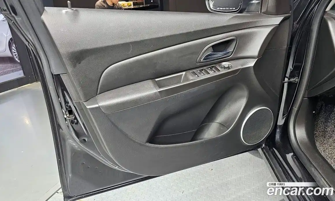 Chevrolet Cruze 2012 1.8 автомат (гидро), фото 14