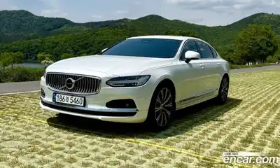 Volvo S90, 2024, 28 070 км