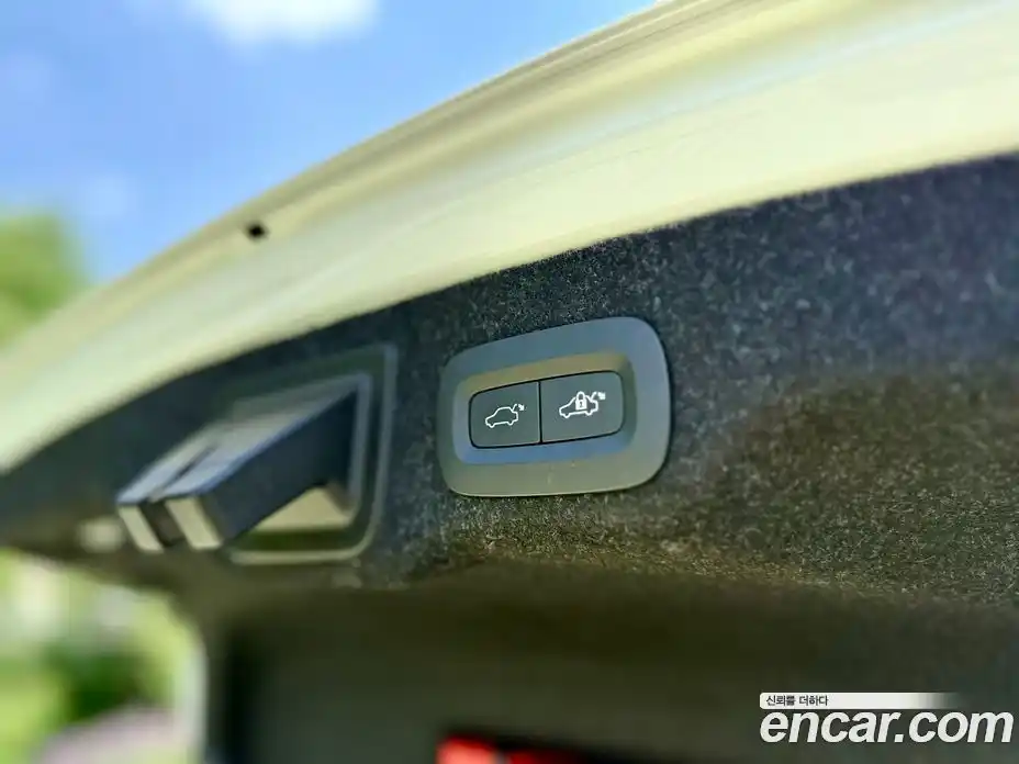 Volvo S90 2024 2.0 автомат (гидро), фото 9