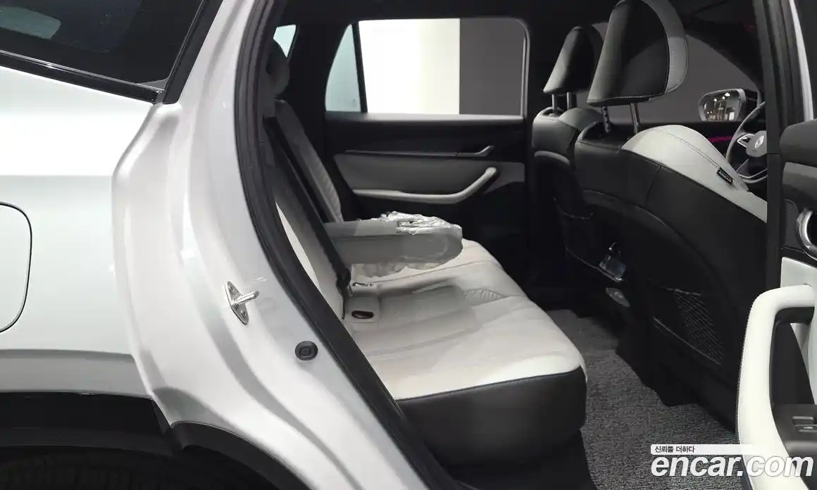 Renault Grand Koleos 2025 1.5 гидро, фото 17