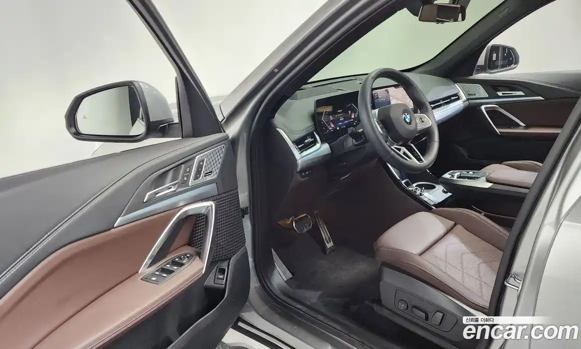 BMW X1 2025 2.0 гидро, фото 13